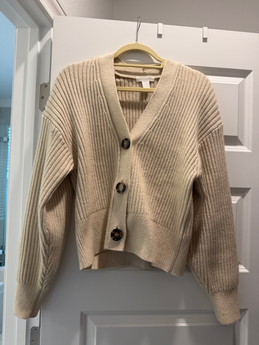 H&M Cream Ribbed V-Neck Button-Up Cardigan